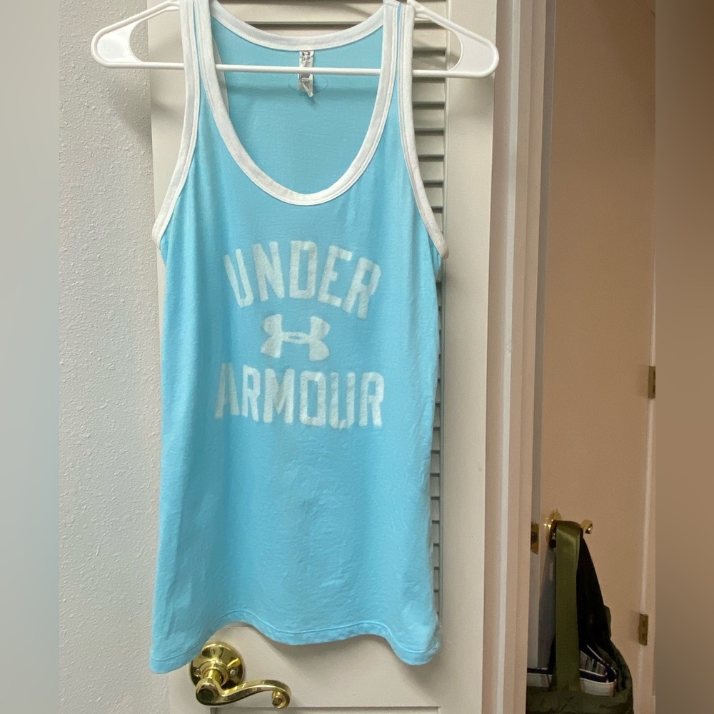 🩵🤍Under Armor • light blue workout tank • SM/P • EUC